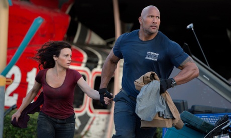 Carla Gugino and Dwayne Johnson smashing up LA in San Andreas