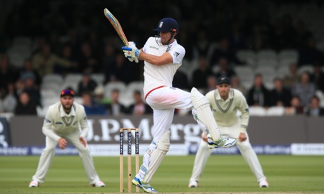Alastair Cook steadied the England ship in partnership with Ian Bell after New Zealand had threatened to blow England away.