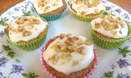 Mini carrot and courgette cakes