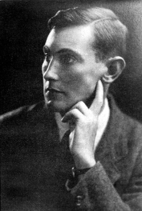 Lytton Strachey confided to Vanessa Bell his thoughts of George Mallory: ‘He’s six foot high, with the body of an athlete by Praxiteles and a face ... the mystery of Botticelli, the refinement and delicacy of a Chinese print ...’