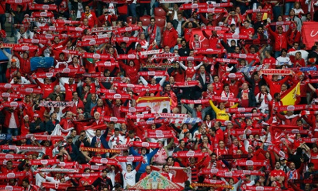 As do the Sevilla fans.