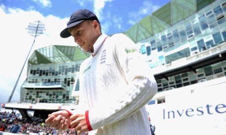 There's quite a nic blue sky above Headingley as Joe Root enters the fray.