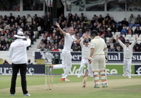 Stuart Broad appeals for and gets the wicket of Ross Taylor.