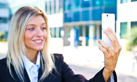 SelfieJobs allows prospective employees to apply for jobs with a twitch of the thumb.