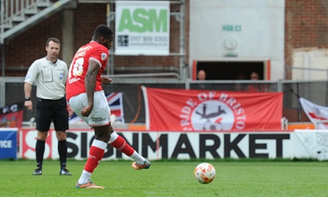 Bristol City's Jay Emmanuel-Thomas scores a penalty.