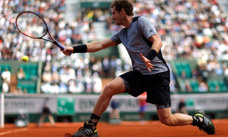 Andy Murray plays a backhand to Nick Kyrgios.