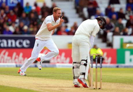 Stuart Broad celebrates the wicket of Kane Williamson.
