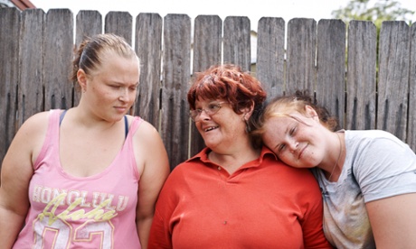 Peta Ashley and her daughters, Struggle Street