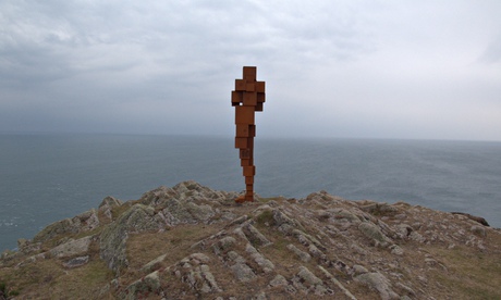 antony gormley land sculpture lundy island