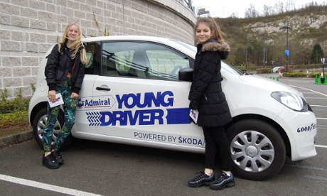 Which end is the front again?: Vita and Mary make themselves familiar with the Skoda.