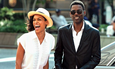 Rosario Dawson and Chris Rock in Top Five.