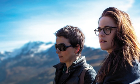 Juliet Binoche and Kristen Stewart in Clouds Of Sils Maria