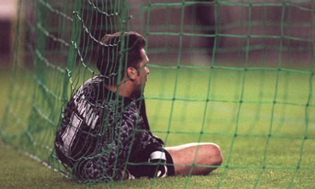 David Seaman strikes a pose having been beaten – and stunned – by Nayim's strike.
