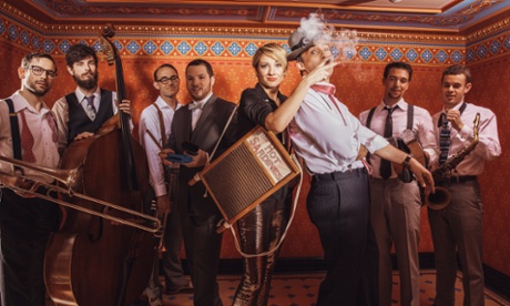 Hot Sardines.