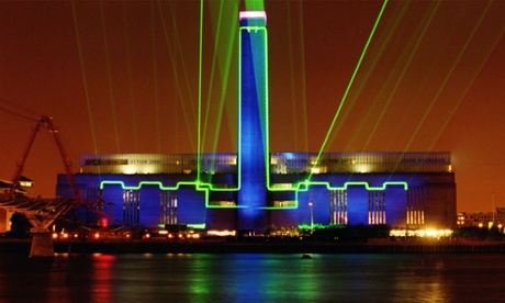 A spectacular light and laser show at the opening of the Tate Modern