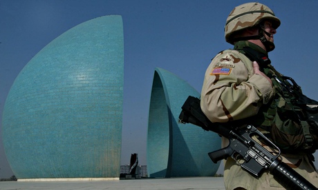 US soldier in Baghdad 2004