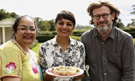 Amazingly quick to cook? Nigel Slater with Nita, Meera and a plate of kachoris. Photograph: Katya Ne