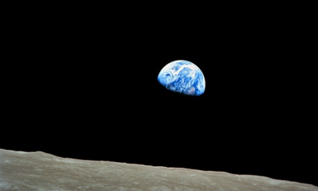 D29KB2 Earth rise over the MoonEarthplanetspacemoonorbitglobeexplorationsolarsystemglobalApollo11environmentenvironmentalcosmiccosmosastronomyplanetarysciencediscoveryastrophysicsastrophysicalatmospherecirclerounddesolationNASAimagephotophotographphotographyworldorbitmannedmissionflightspaceshipshiprisingrisesurfacenightuniverse