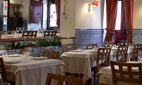 Sinal Vermelho, Lisbon, Portugal