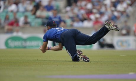 Liam Plunkett takes the catch.