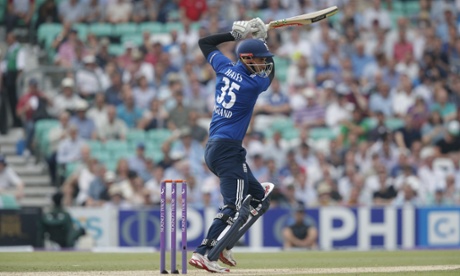 Alex Hales gets runs on the board as England start to chase down the New Zealand total of 398