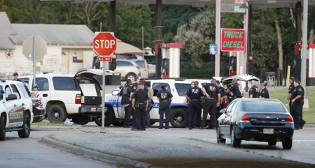 Police block the intersection of Dowdy Ferry Rd and Interstate 45.