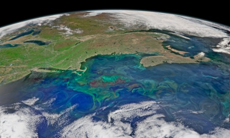 Dynamic Spring Weather in North Atlantic Waters