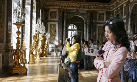 Chinese tourists at Palace of Versaille