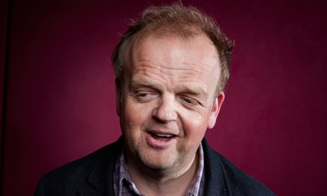 Toby Jones plays Len.