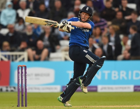 Eoin Morgan smashes the ball to the boundary.