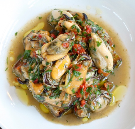 Marksman's devilled mussels