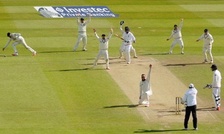 New Zealand win the second Test after England's Jos Buttler is dismissed.