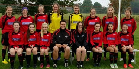 The Swindon Spitfires under-16s team: Poppy Cottrill  sits front row, third from left.