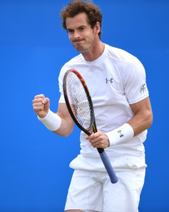 Murray celebrates taking the first set.