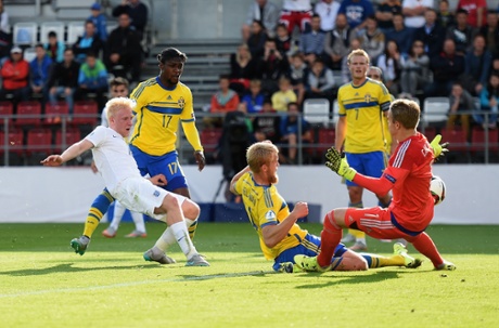 Will Hughes has a shot at goal.