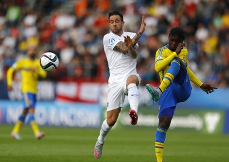 Danny Ingsgoes into a challenge against Joseph Baffo.