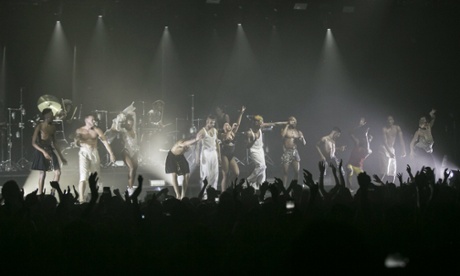 Dancers at FKA twigs's performance in New York