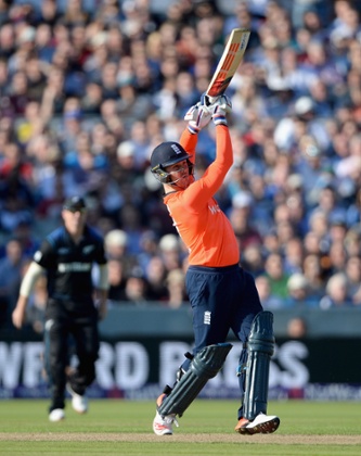 Jason Roy sends one into the stands for six.