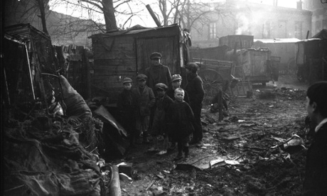 Informal settlements mushroomed within the fortifications’ no-building zone.