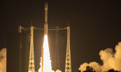 Vega lifts off with Sentinel-2A