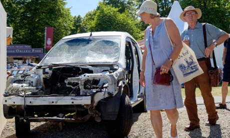 Hampton Court Palace flower show community street