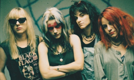 Feminist grunge band L7