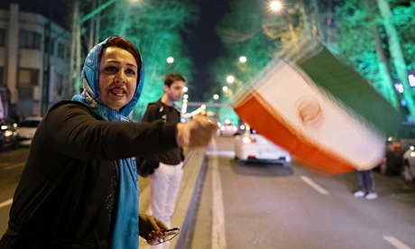 Tehran residents celebrate nuclear deal