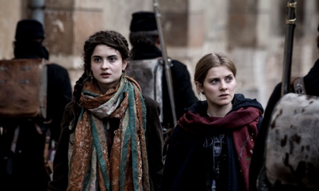 Sofia (Eva Josefikova) and Inge (Marie Tourell Søderberg).