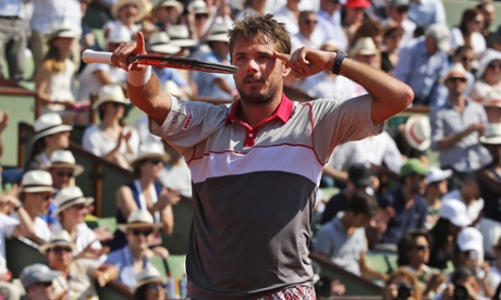 Stan Wawrinka celebrates winning the semifina against France's Jo-Wilfried Tsonga.
