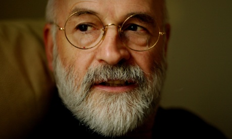Terry Pratchett in 2001.