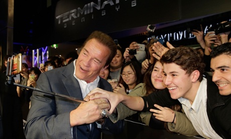 Schwarzenegger with Australian fans.