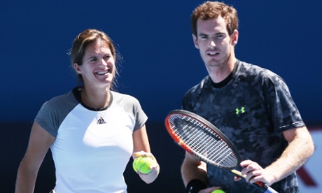 Andy Murray talks with coach Amelie Mauresmo