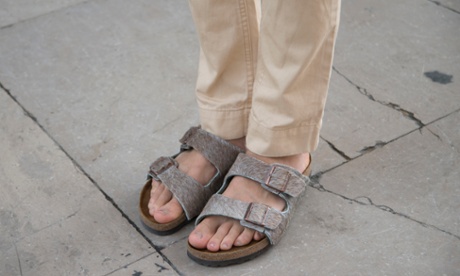 Fashion blogger Thomas Reichegger in (non-vegan) Birkenstocks.