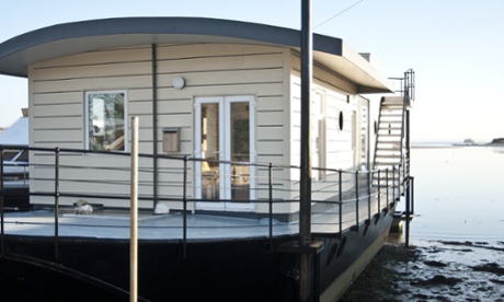Harbour Houseboat, Isle of Wight